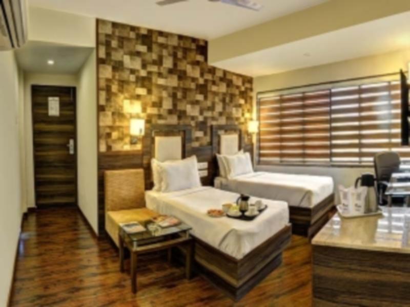 Hotel Aaram Orchard Ahmedabad Exterior foto