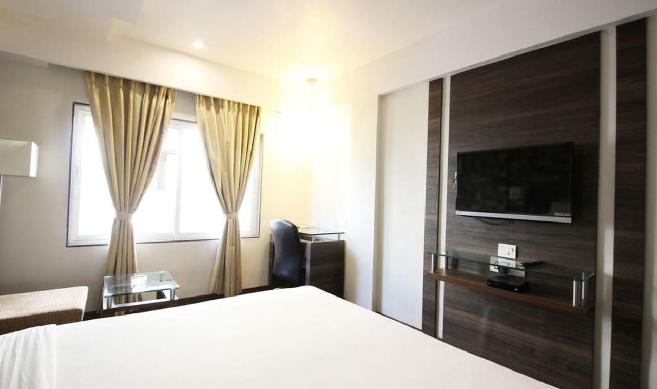 Hotel Aaram Orchard Ahmedabad Exterior foto